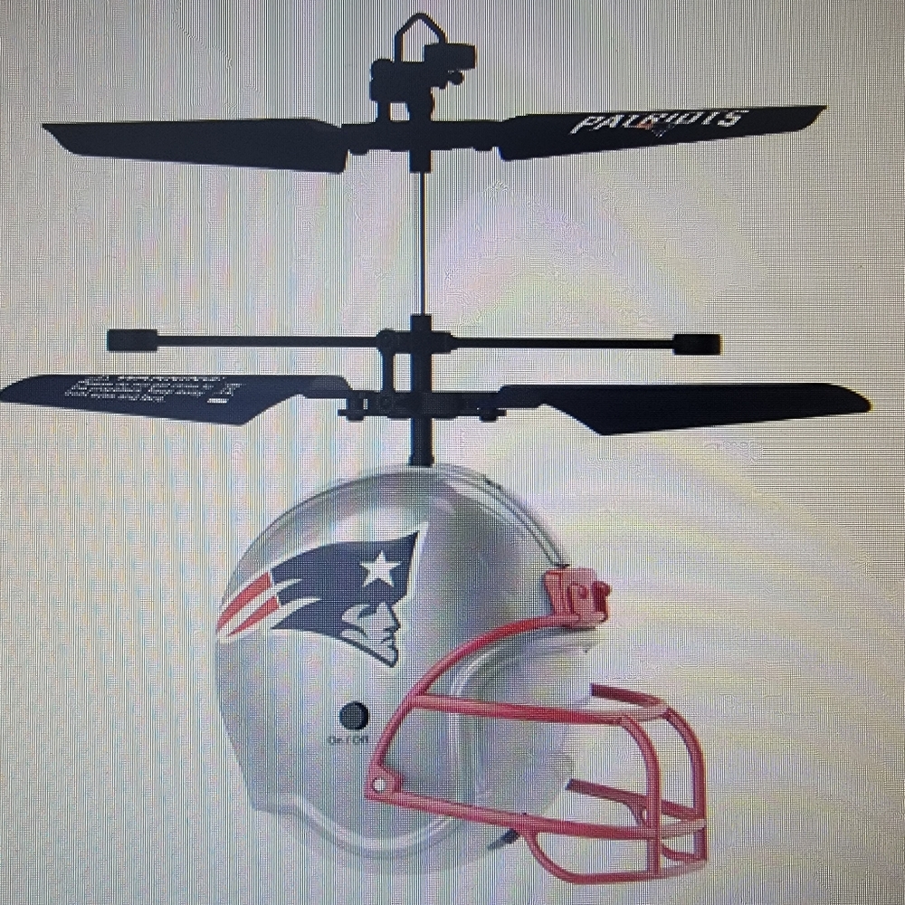 New In Box NFL New England Patriots helmet flyer w remote